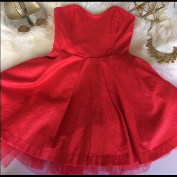 Vintage Red Strapless Tulle Party Dress, A-line and Tulle - Picture 4 of 5